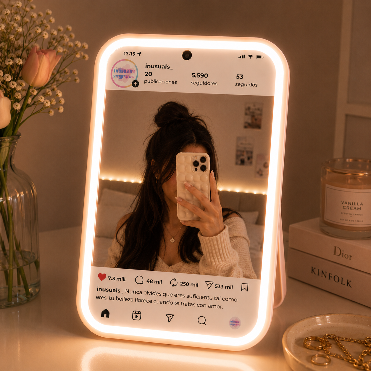 Espejo LED Instagram Glow en escritorio elegante