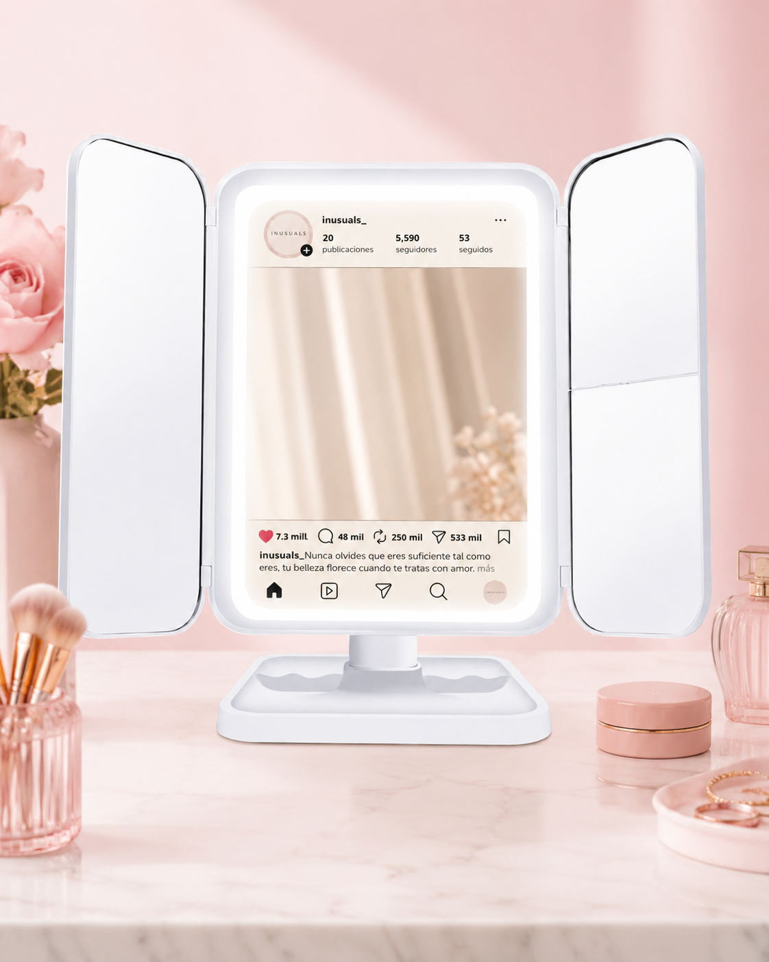 Espejo de maquillaje tríptico LED